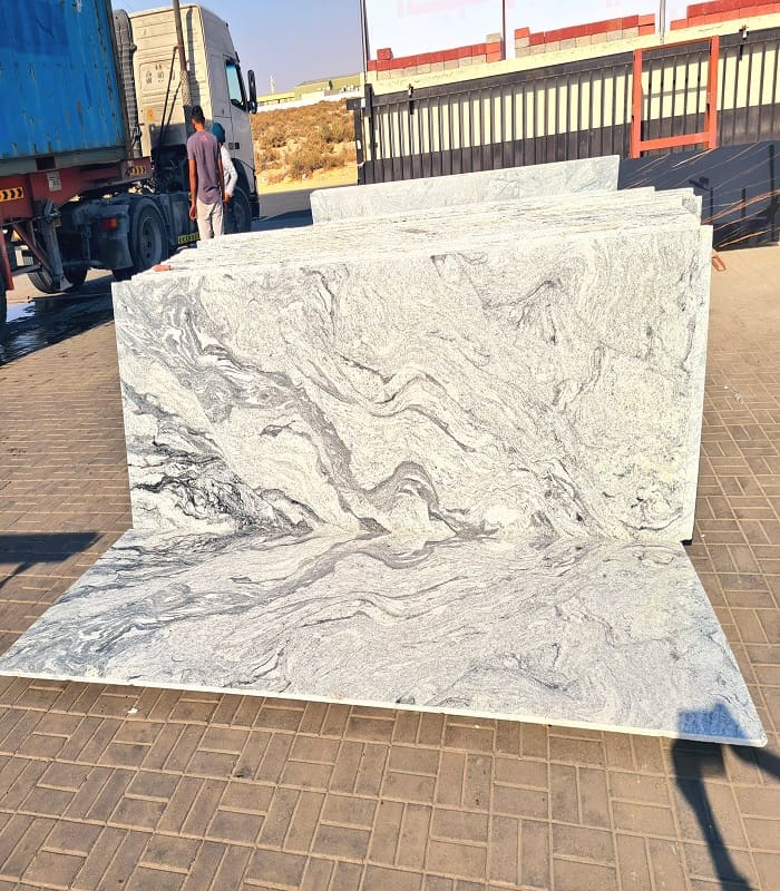 Viscon White Granite — cutter slabs, landings, cut-to-size pieces (2 cm, 3 cm) — arrival photograph 3 (22 January 2025)
