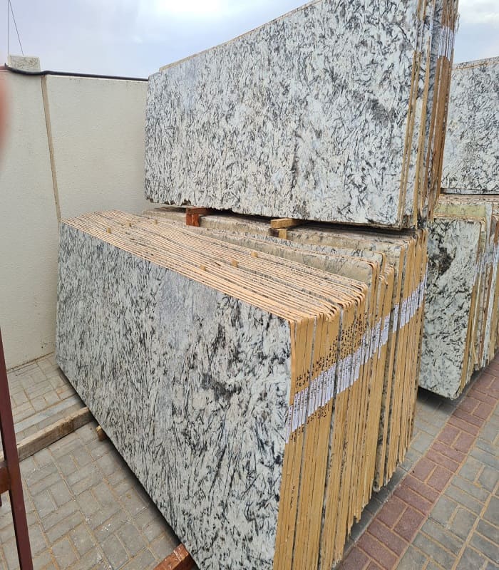 Alaska White Granite Cutter slabs · 20 mm — Stones Forever