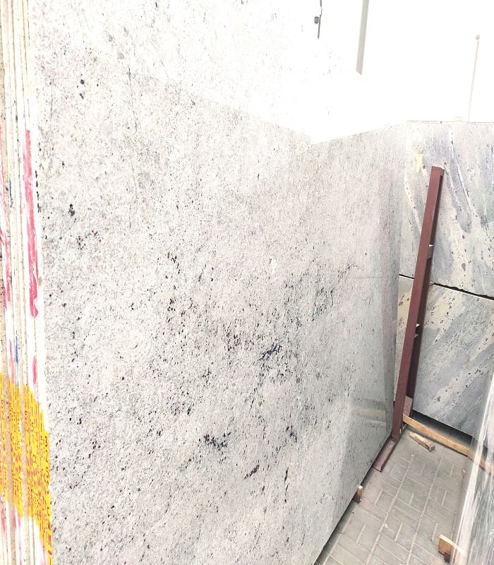 Colonial White Granite Gangsaw slabs · 20 mm (E) — Stones Forever
