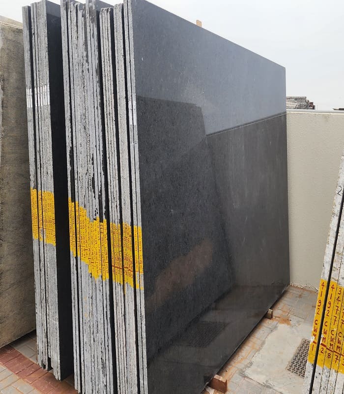 Tan Brown Granite Gangsaw slabs · 30 mm — Stones Forever