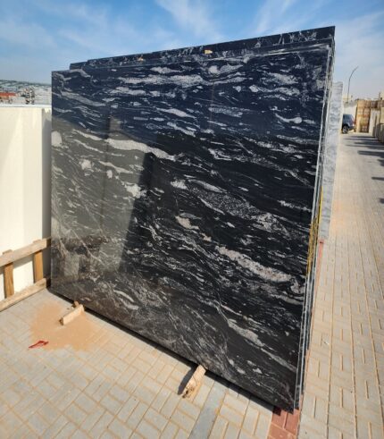 River Black Granite gangsaw Slabs